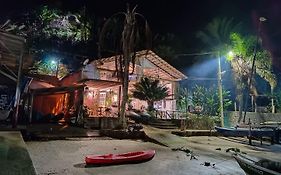 Ilha do Araújo - Guest House